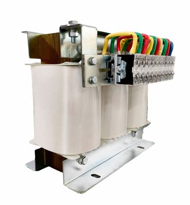Transformador tipo seco trifásico de 160 Kva 380V a 120V Cobre